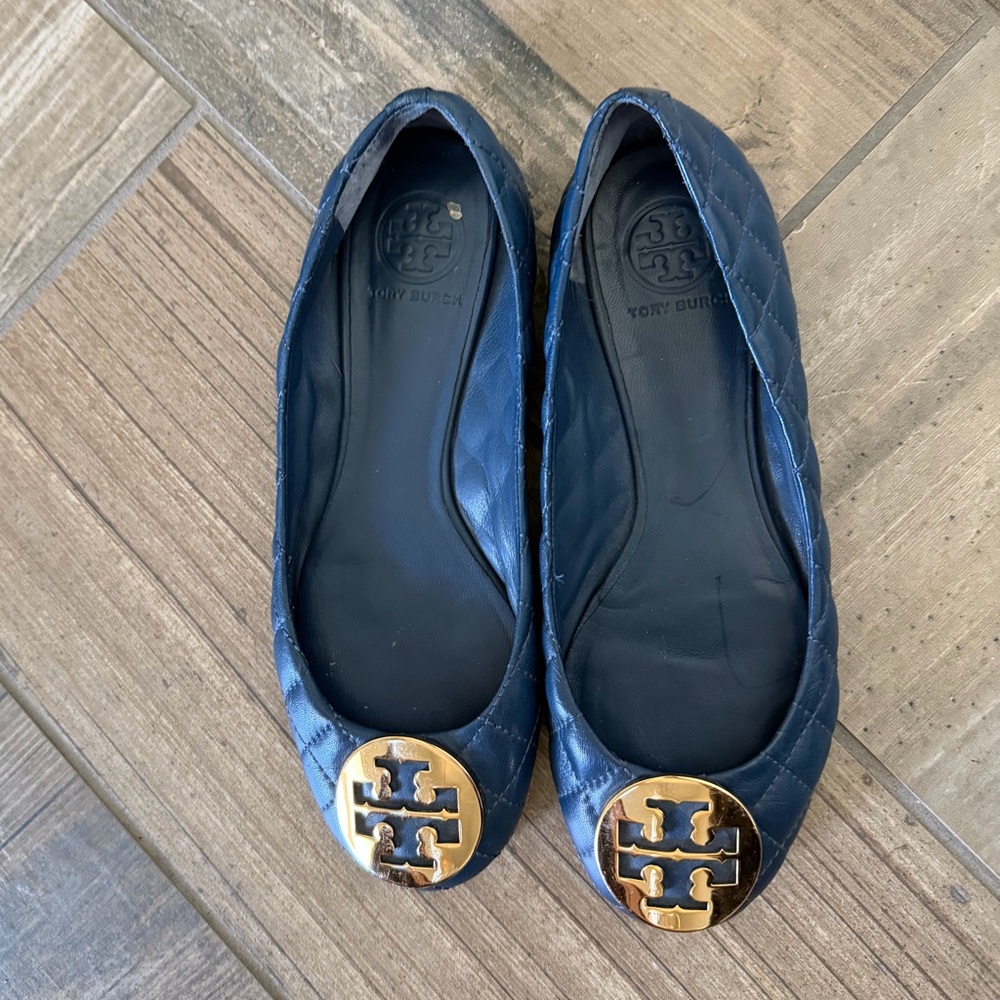 Tory Burch Blue Quilted Leather Quinn Ballet Flats size 7.5 - Picture 3 of 7